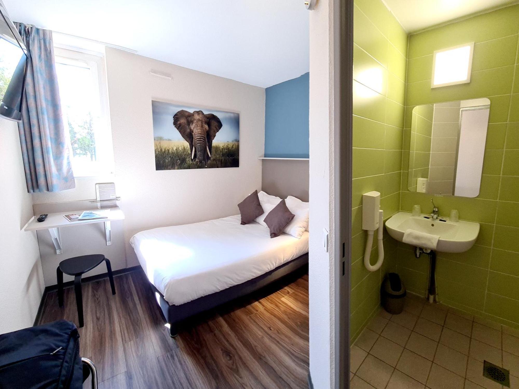 Hotel The Originals Marseille Aéroport